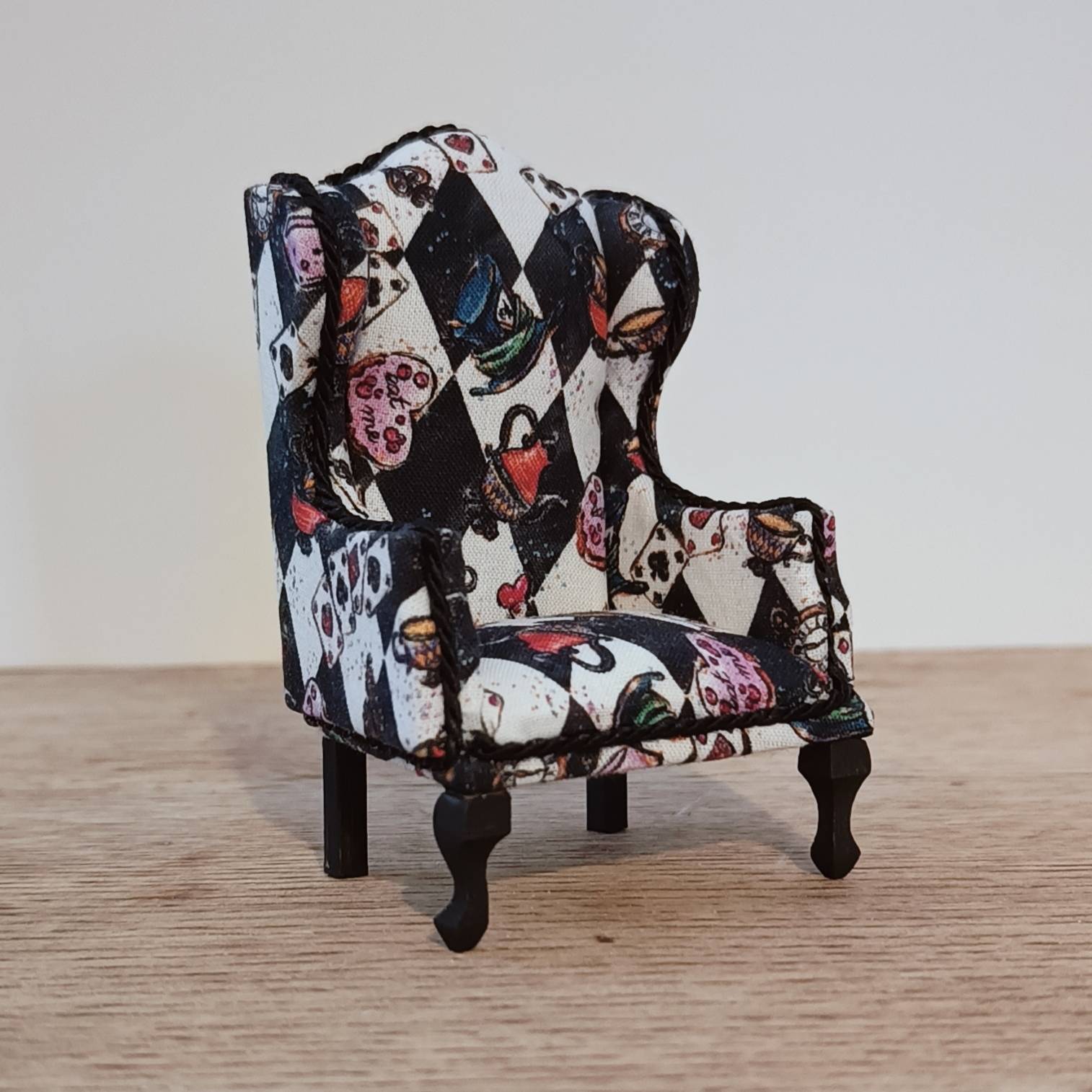 Alice in Wonderland - Dollhouse 1/12 Scale Queen Anne Style Wing Backed Armchair - 1/12 Scale Dolls House Arm Chair - Dollhouse Furniture